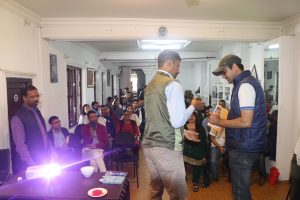 पुस्तकालय दिवसमा पुस्तक आदानप्रदान