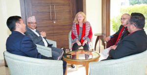 नेपालका लागि फ्रान्सकी राजदूत र नगर प्रमुख आचार्यबिच भेतवार्ता