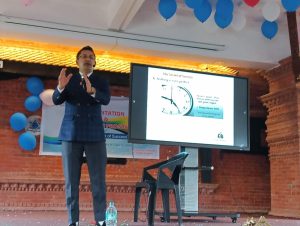 कुमुदिनीका कक्षा ११ का विद्यार्थीलाई उत्प्रेरित गर्दै डा. कटवालले सुनाए सफलताका रहस्यहरू